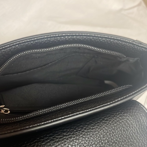 Jessica Moore - essentials Crossbody bag - Picture 9 of 14